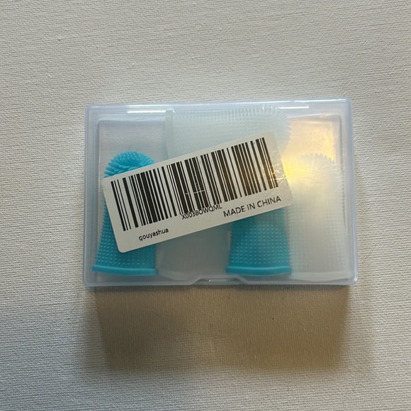 Pet Toothbrushes - Picture 3 of 3